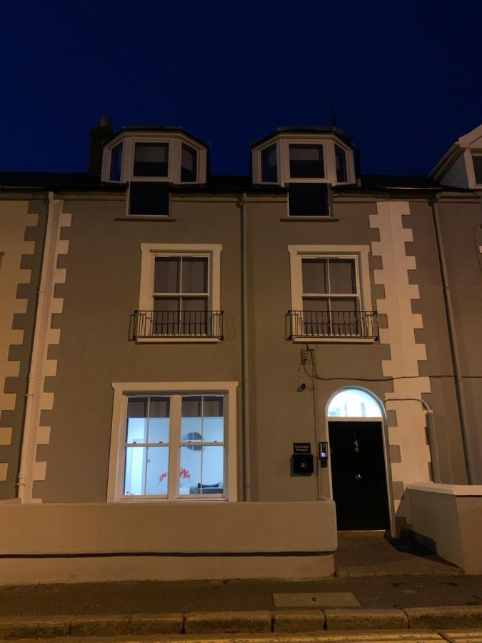 Seaview Aurora House - Central Luxury Apartment Warrenpoint Exterior foto